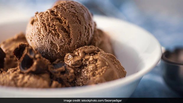 Cooking Tips: Make This Chocolate Ice Cream Without Any Cocoa Powder